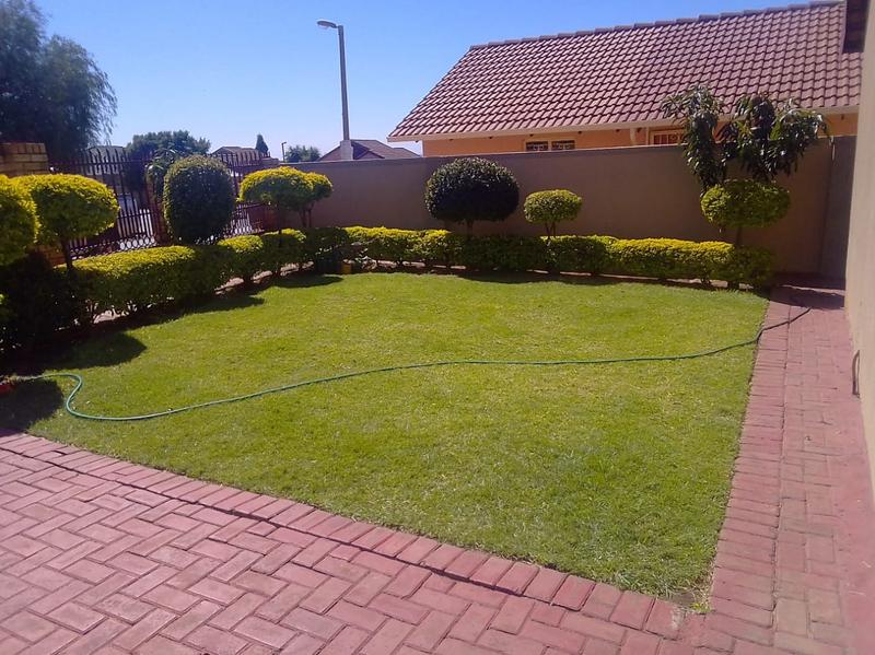 3 Bedroom Property for Sale in Tlhabane West North West